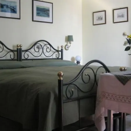 Roncocamana Bed & Breakfast *